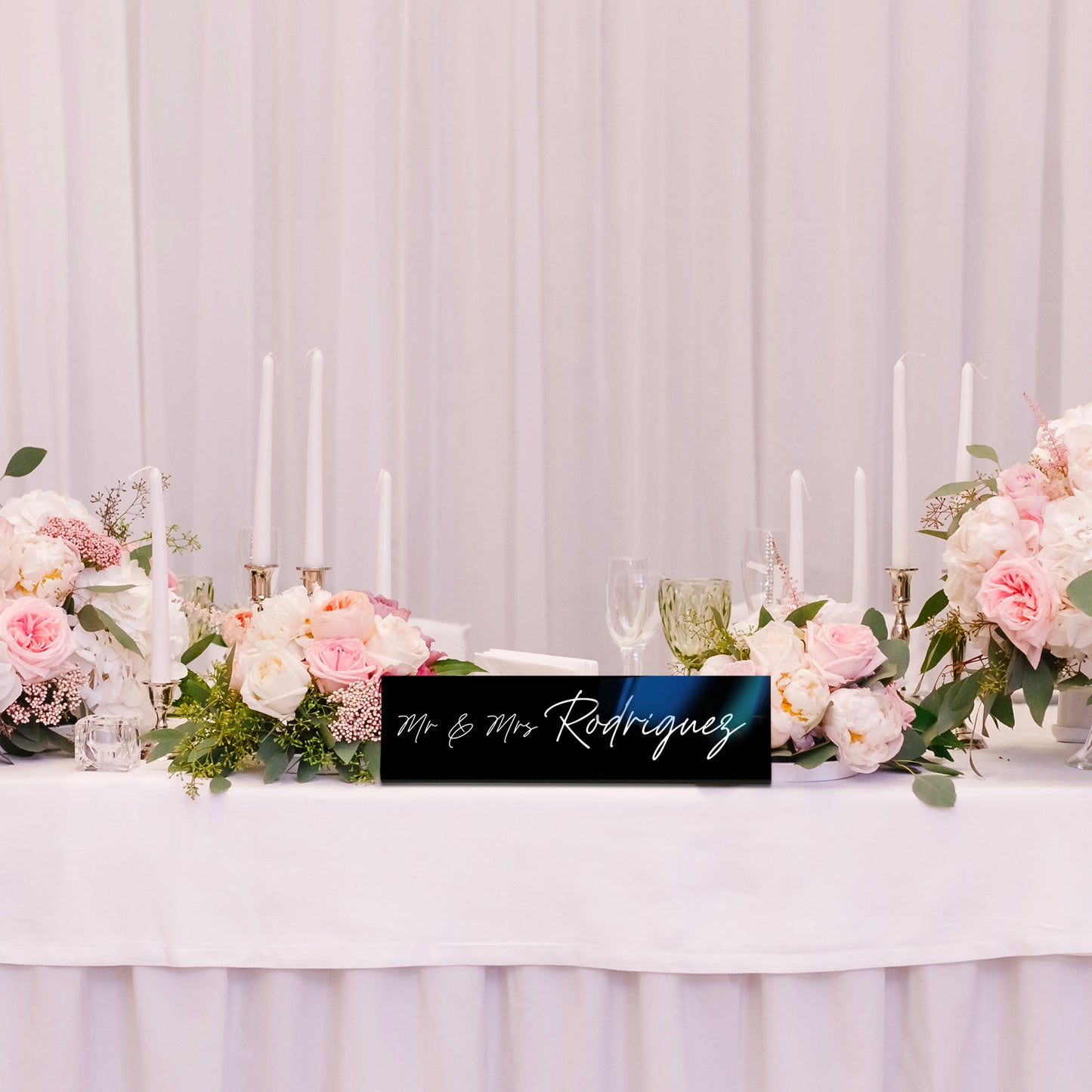 Bridal Table Sign, Mr & Mrs Wedding Newlyweds Freestanding Sign, Wedding table Acrylic sign